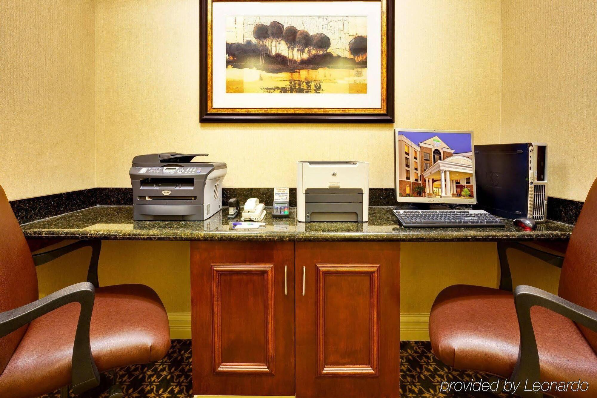 Holiday Express & Jackson - By Ihg Hotel